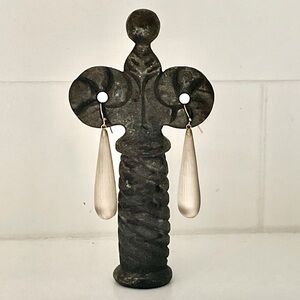 Alexis Bittar Hand Carved Lucite Earrings/Drops from the ‘90’s.